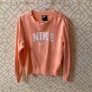 Nike women’s crew neck sweatshirt